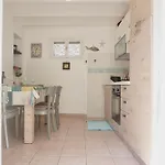 Angelina Homes I Casa Limone I 5 Minuti A Piedi Dal Mare I Giardino I Parcheggio Privato ולקרוסיה