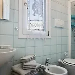 Angelina Homes I Casa Limone I 5 Minuti A Piedi Dal Mare I Giardino I Parcheggio Privato ולקרוסיה