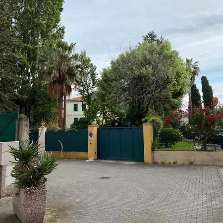 Apartmán Angelina Homes I Casa Limone I 5 Minuti A Piedi Dal Mare I Giardino I Parcheggio Privato Vallecrosia