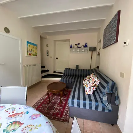 Angelina Casa Limone